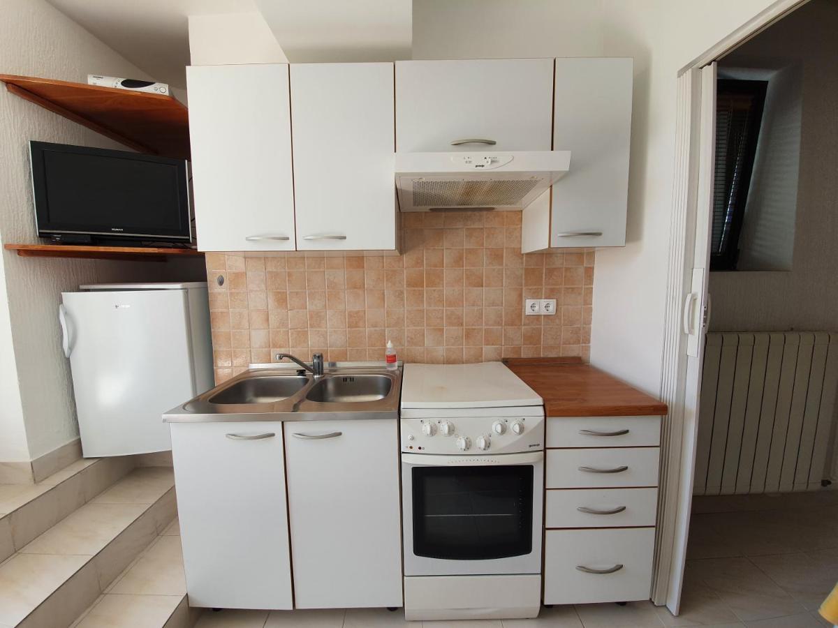 Apartment Ella Banjol Zewnętrze zdjęcie