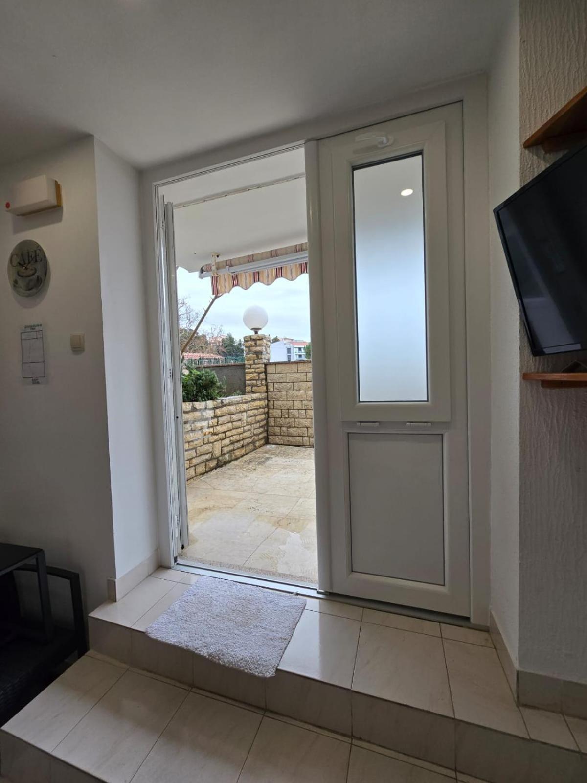 Apartment Ella Banjol Zewnętrze zdjęcie