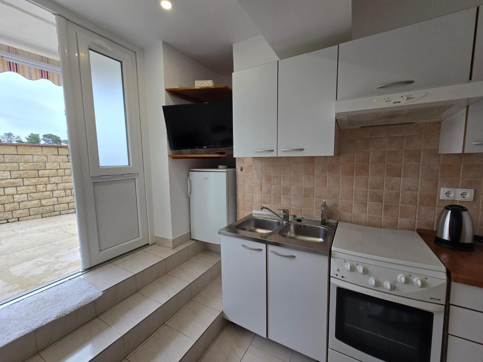 Apartment Ella Banjol Zewnętrze zdjęcie